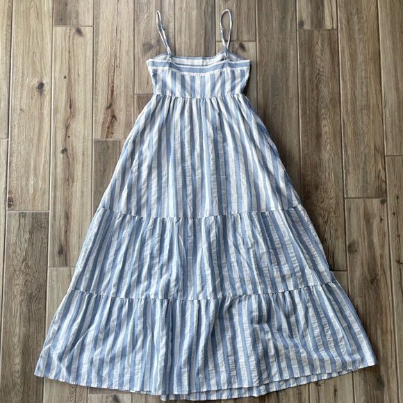 Striped Maxi Dress - Picture 4 of 7